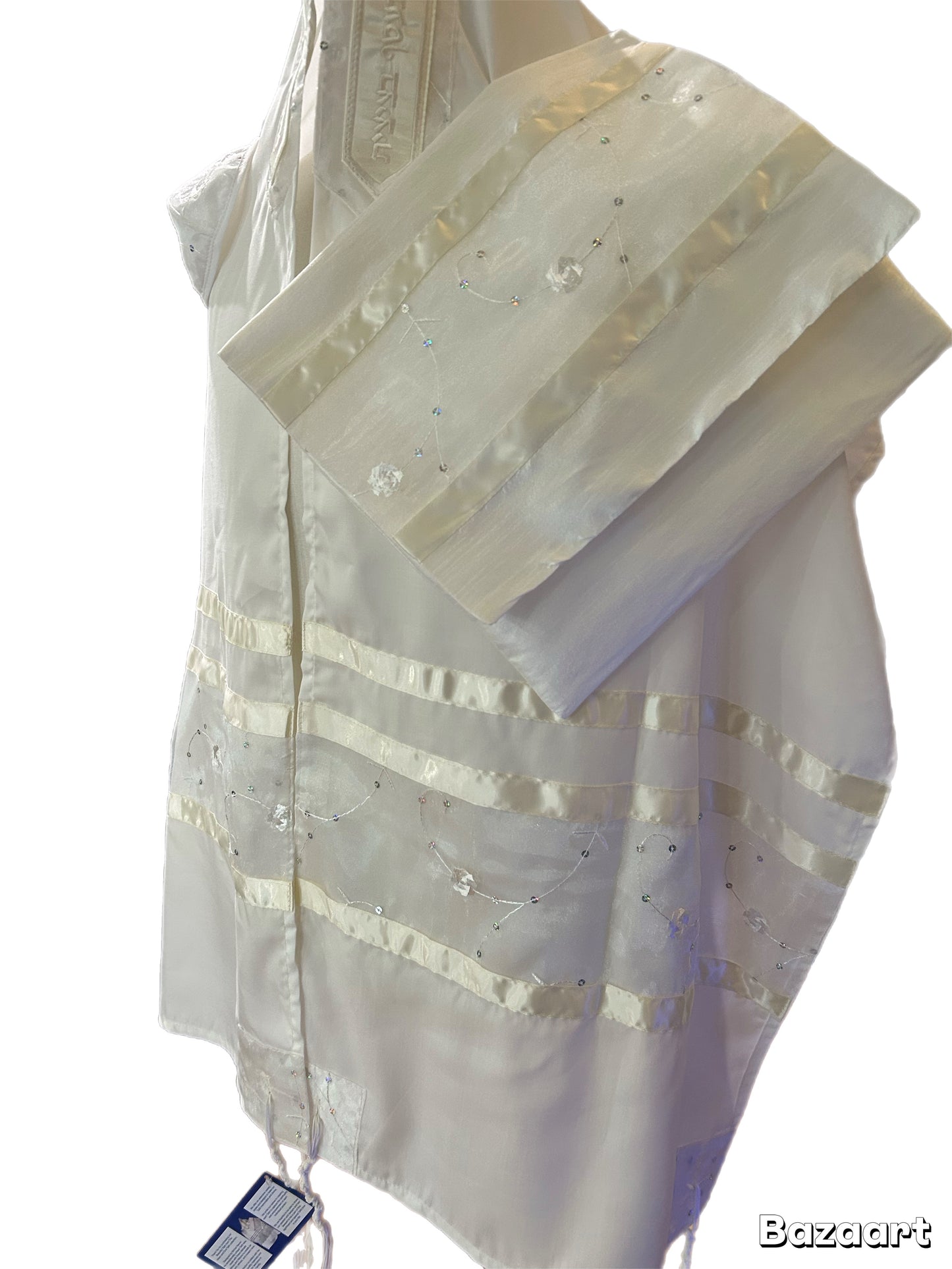 Women's Tallit: Ade-153 Ivory Tallit & White Flowers