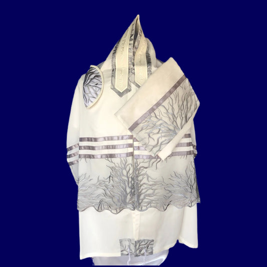 Ade-707 white with Siver lace Tallit