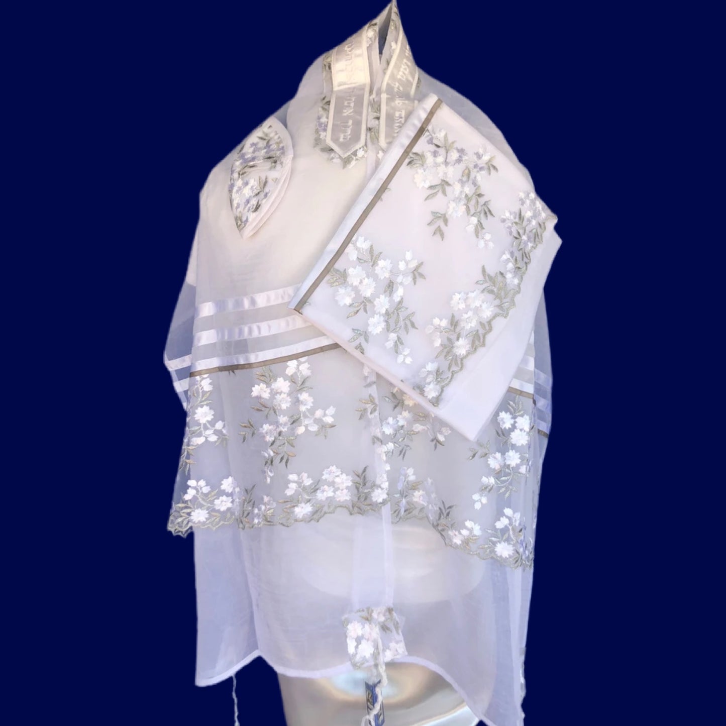 Women's Tallit: ADE-771 SILVER AND WHITE FLOWERS OVER WHITE CHIFFON