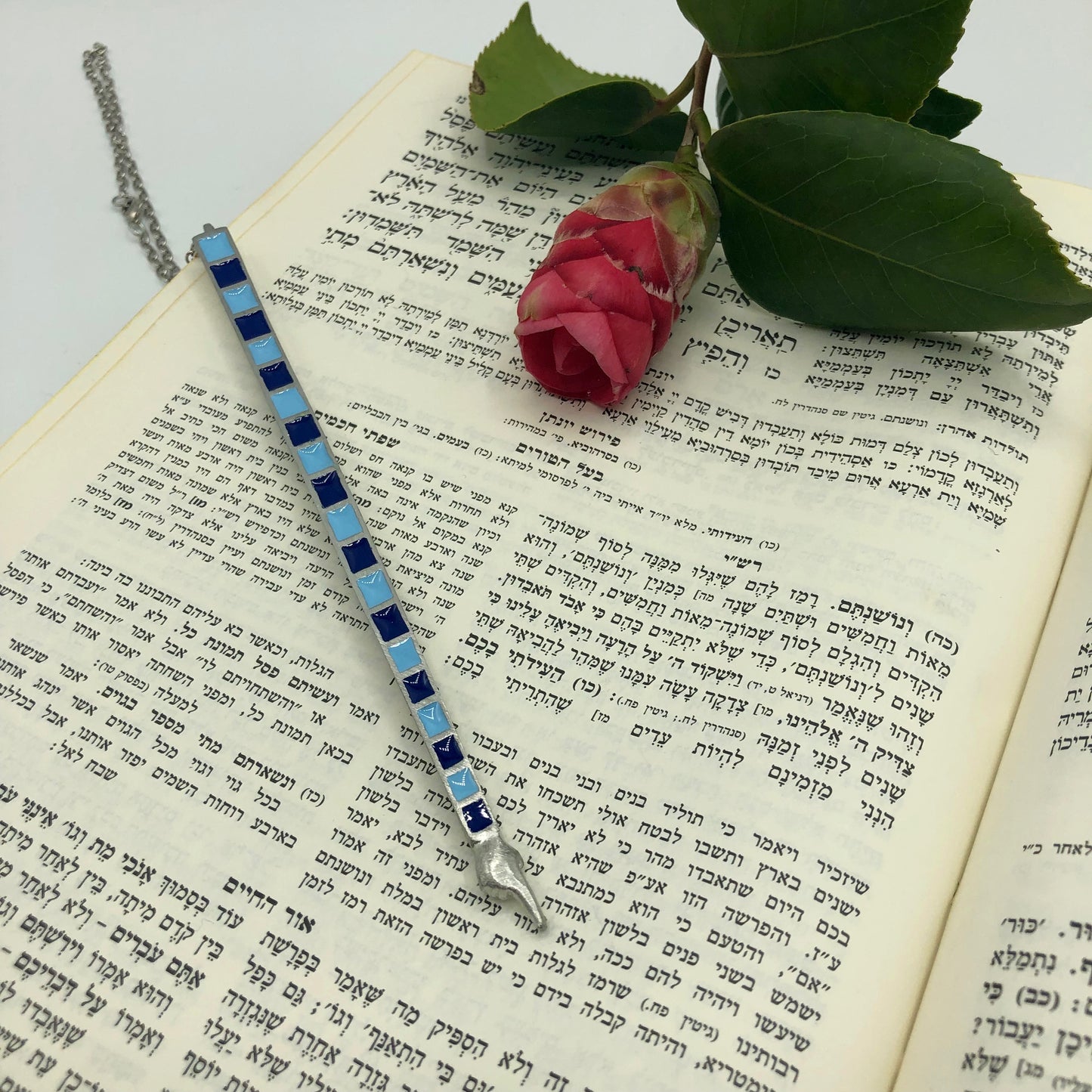 AD-808 LIGHT BLUE & NAVY