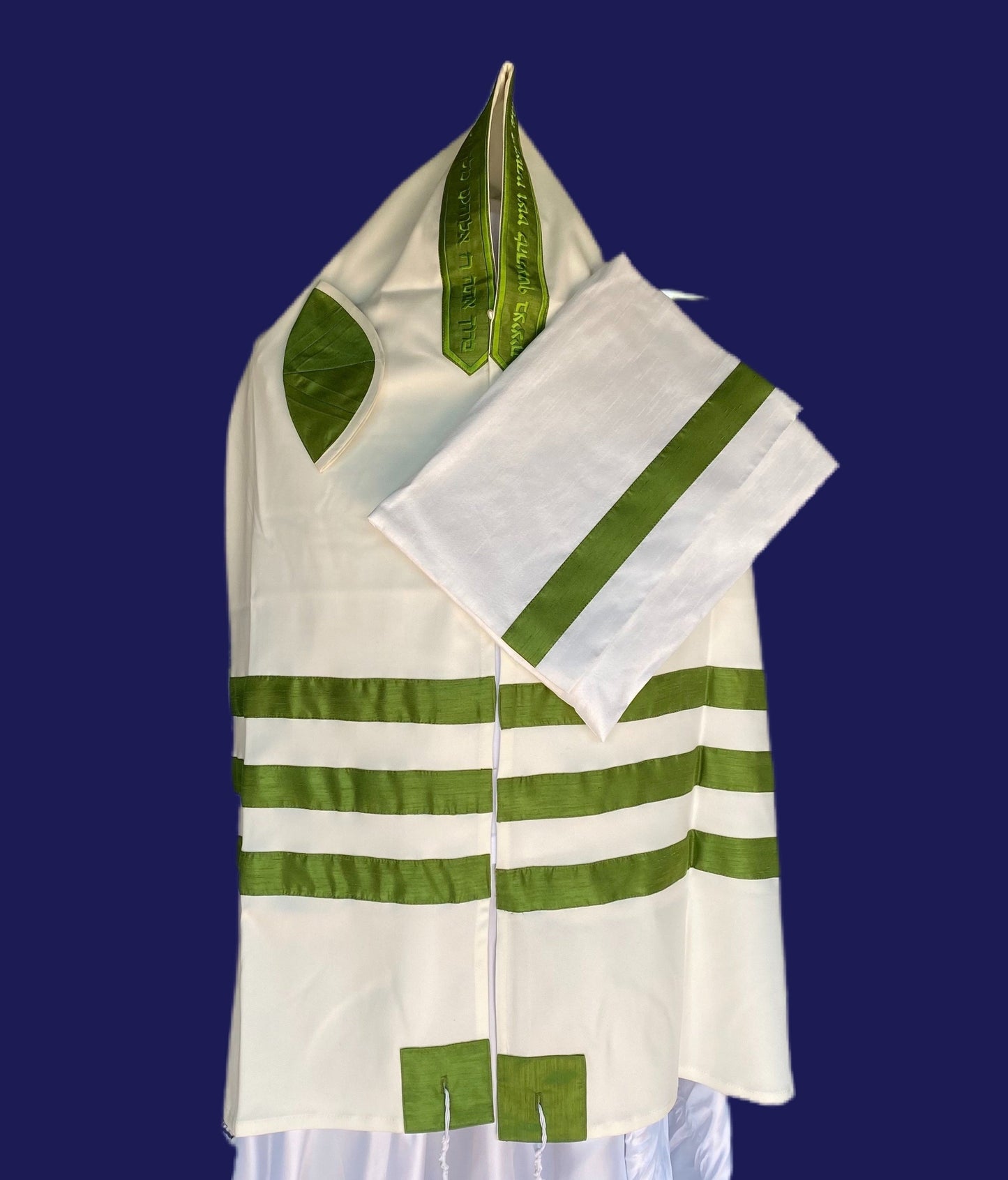 Ade-729 White w/ 3 Green stripes Tallit